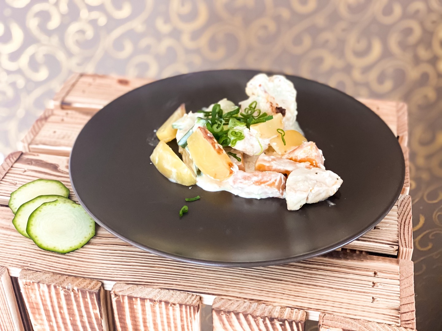 Hühnchen Gemüse Pfanne mit Schafkäse